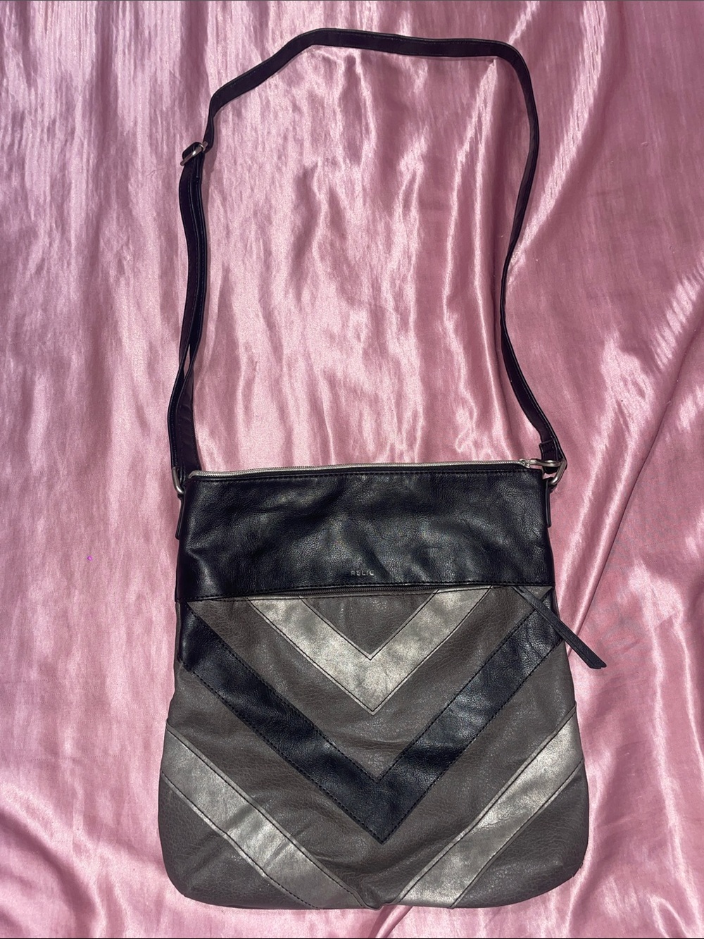Gray Relic Purse 🖤